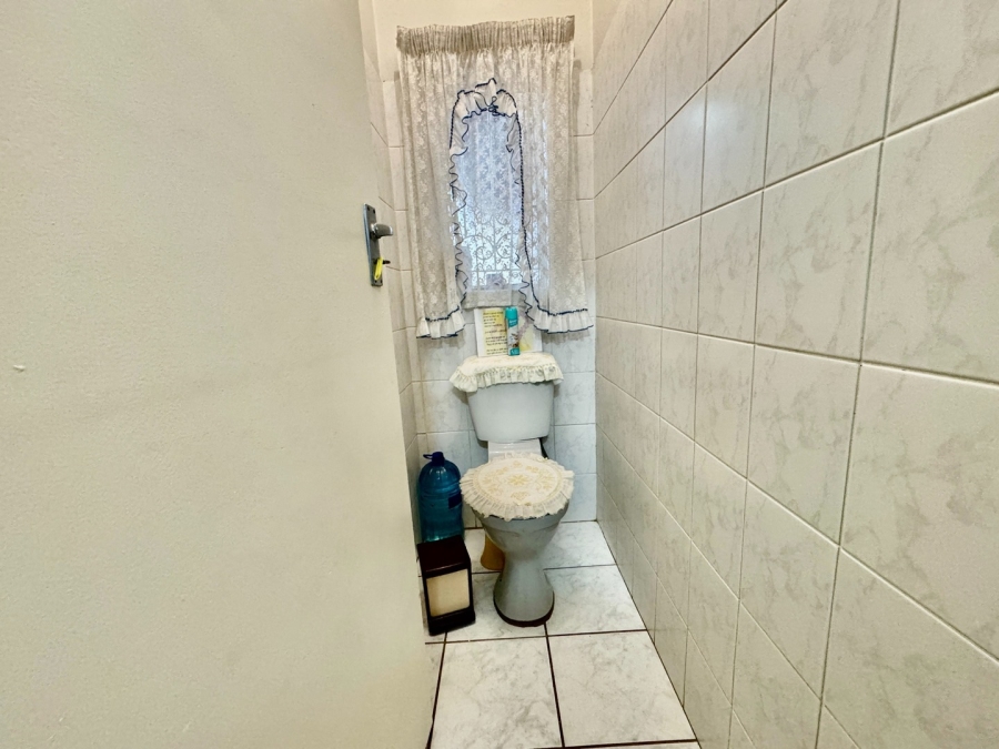 7 Bedroom Property for Sale in Die Bult North West